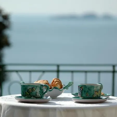 Alcione Guest house 2*