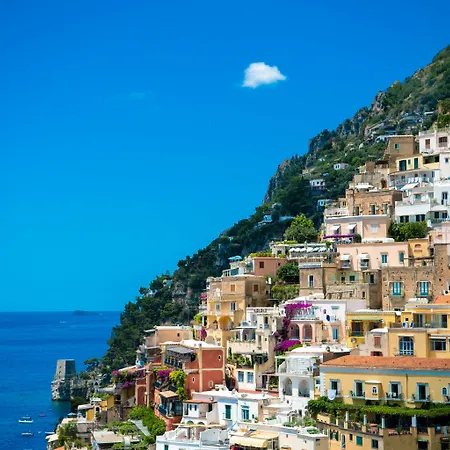 Guest house Alcione 4*