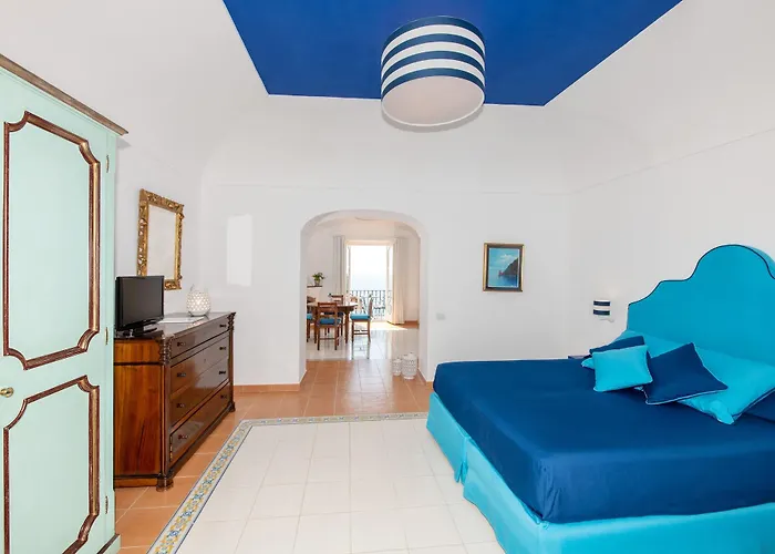 Alcione Позітано