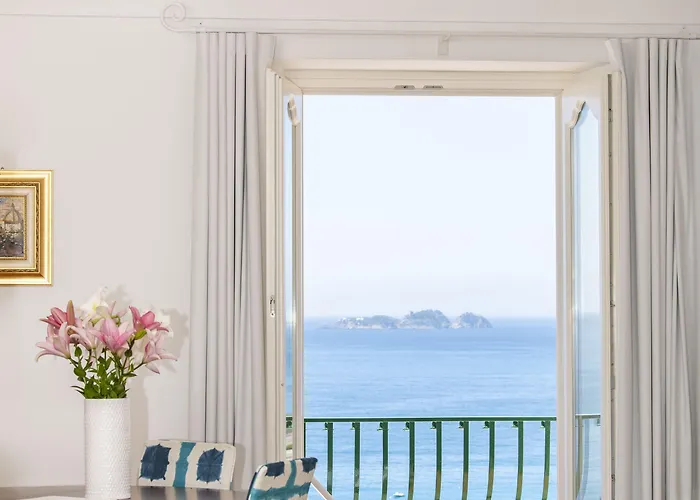 Гостевой дом Alcione 4*