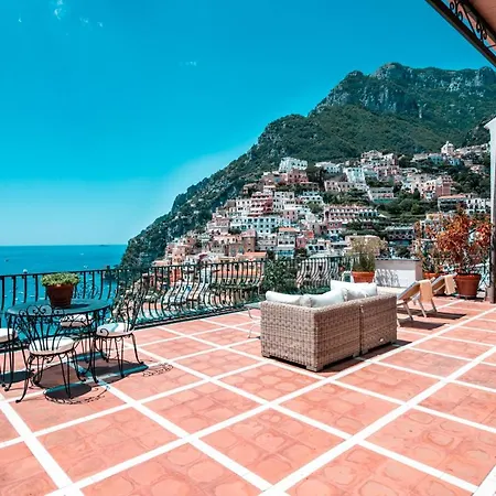 アルシオーネ レジデンス ゲストハウス