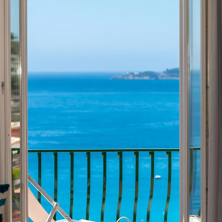 アルシオーネ レジデンス ゲストハウス ポジターノ