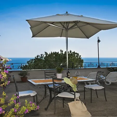 アルシオーネ レジデンス 4*