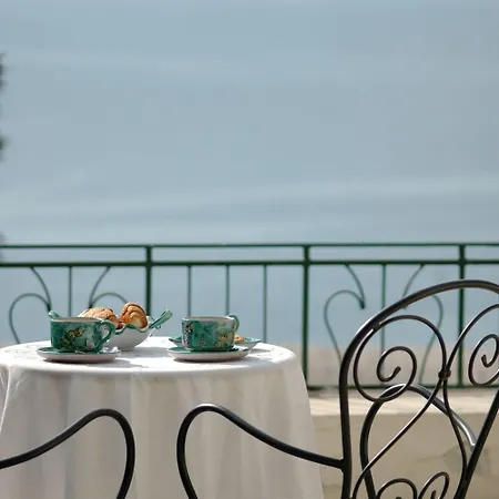 アルシオーネ レジデンス ポジターノ