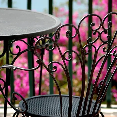 アルシオーネ レジデンス ゲストハウス