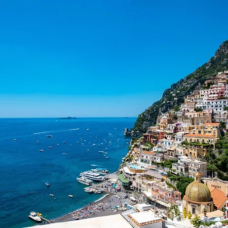 アルシオーネ レジデンス ゲストハウス 4*